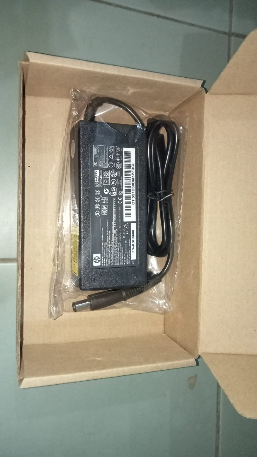 ADAPTER HP 18,5V 3,5A BIG CONNECTOR