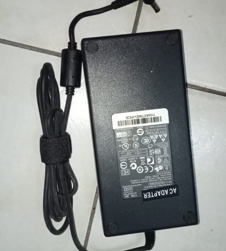 ADAPTER LENOVO 20V 8,5A 2,5AAA
