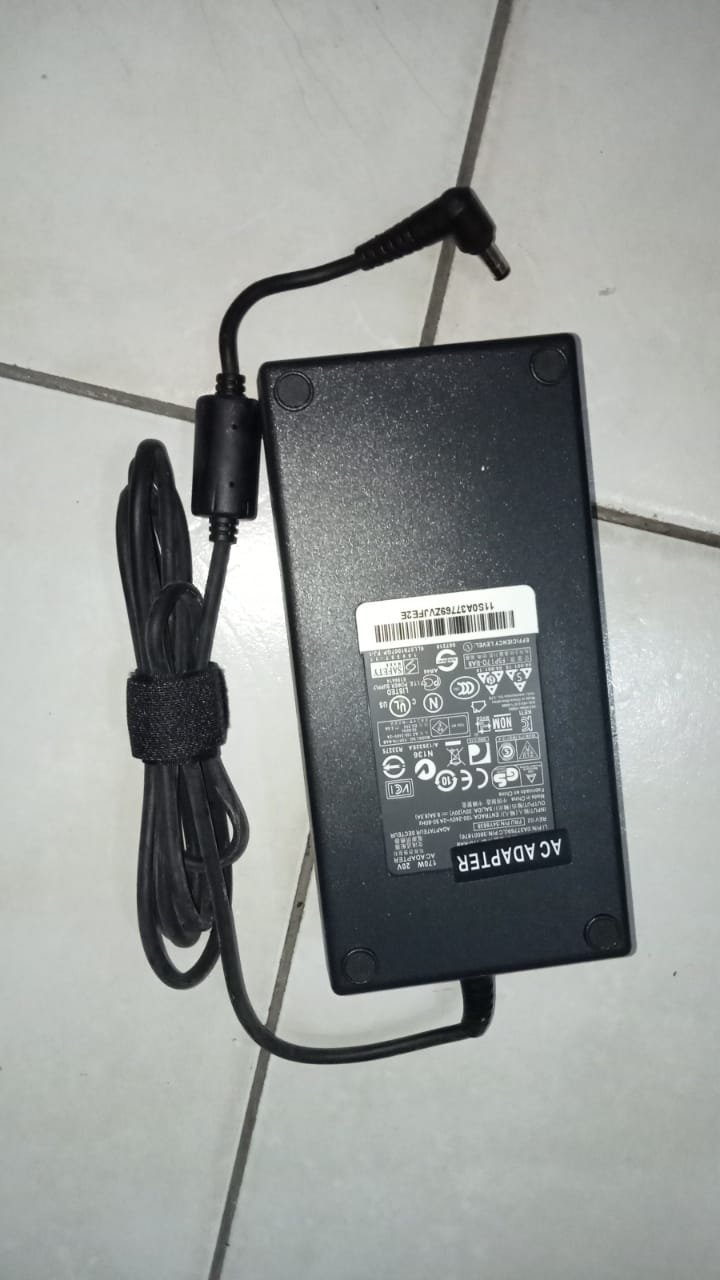 ADAPTER LENOVO 20V 8,5A 2,5AAA
