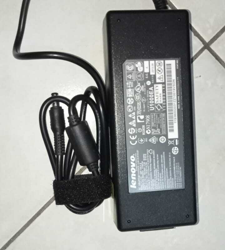 ADAPTER LENOVO 19,5V 6,15A 3,0AA