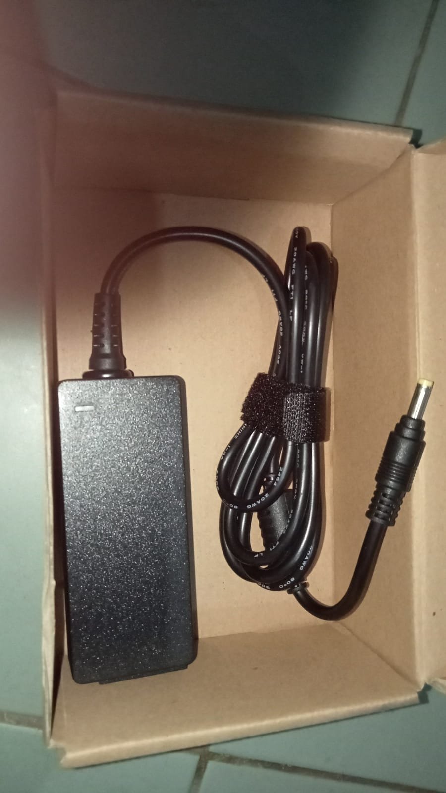 ADAPTER HP 19V 1,58A 4-0X 1-7MM 30W AAA GP