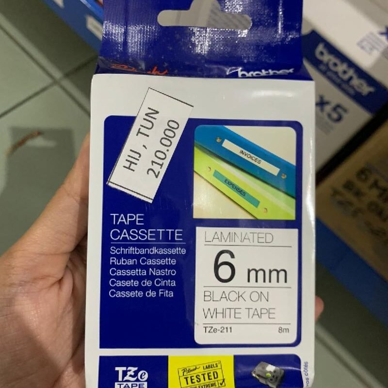 COLORTAPES 6MM BLACK ON WHITE TZE-211