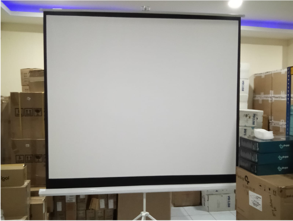SCREEN PROJECTOR TRIPOT 160 X 190 WIDE SCREEN