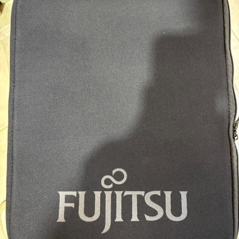 FUJITSU SLIPCASE 16''