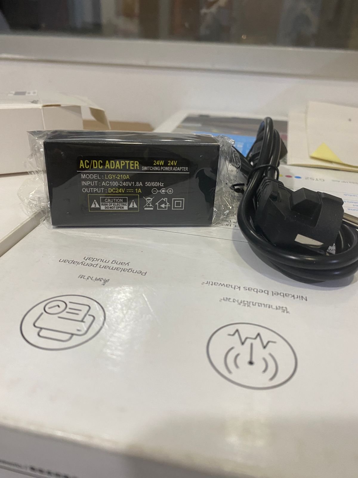 POE ADAPTER HSAIRPO 24V/1A POE2401A