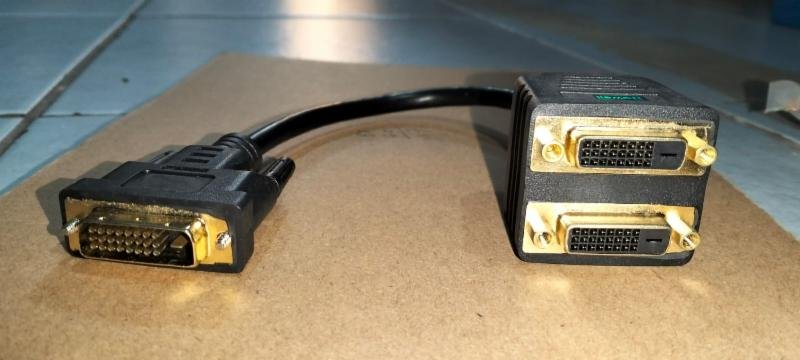 HOWELL CABEL SPLITTER DVI 24+1 TO 2X DVI 24+1 FEMALE