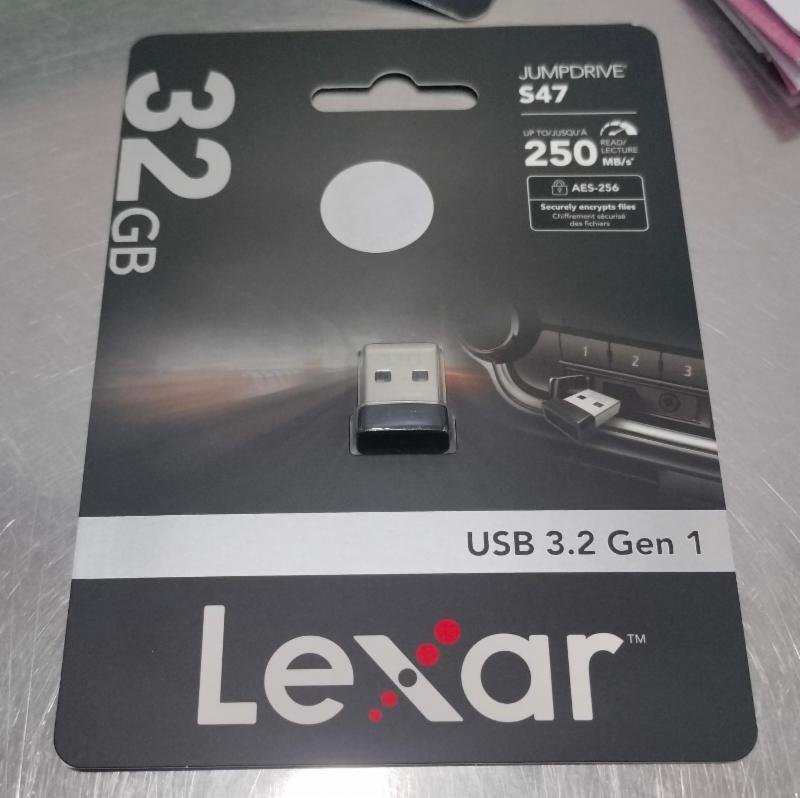 LEXAR JUMPDRIVE S47 USB 3.1 32GB
